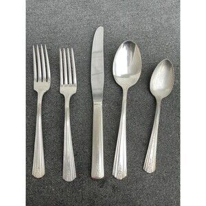 1940 Avon 5 Piece Place Setting